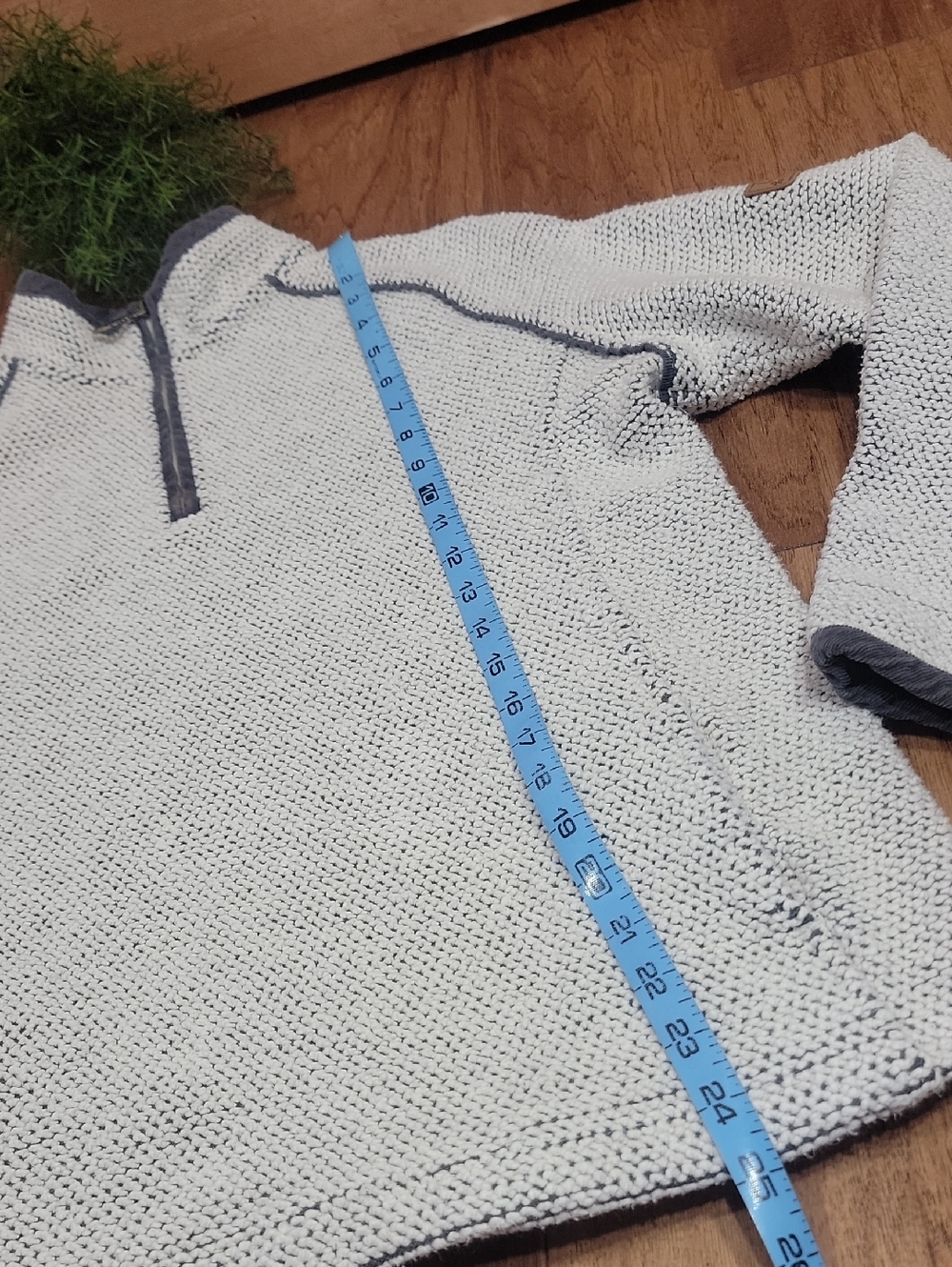 Weird Fish Textured Pullover - Picture 7 of 13